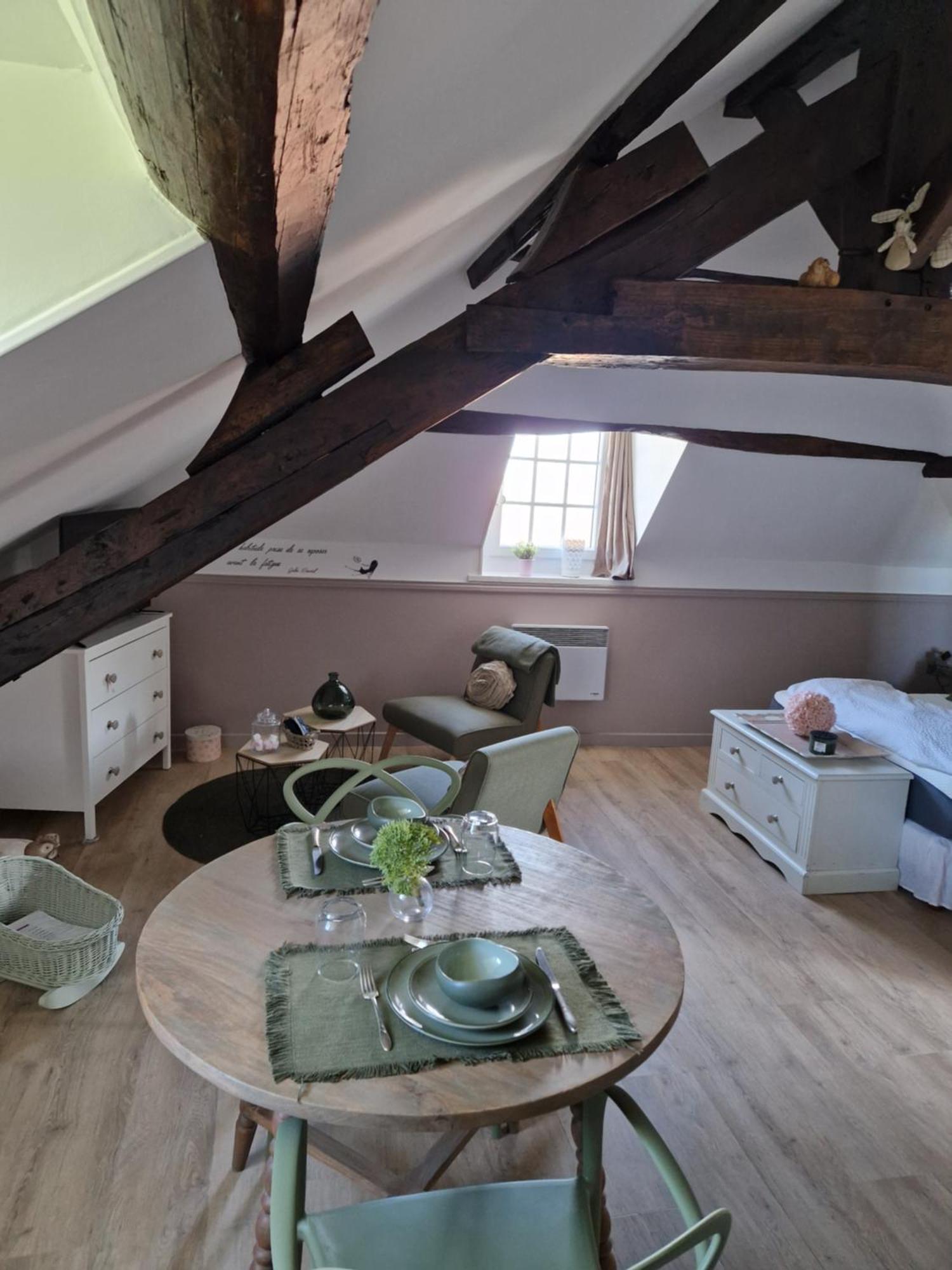 D'Anciennes "Chambres De Bonnes" Honfleur Exterior foto